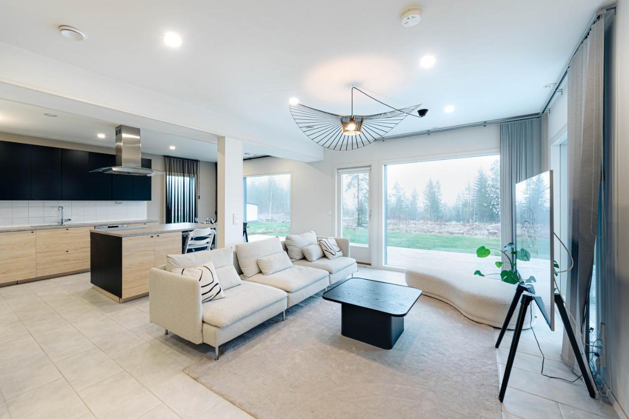 Villa Aurora โรวานิเอมิ ภายนอก รูปภาพ